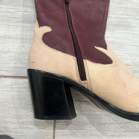 Cowboy Boots - Picture 5 of 6